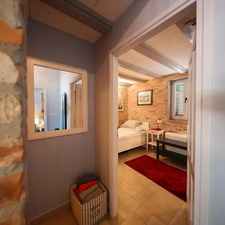 Pensionat Pequena Perla Rooms *
